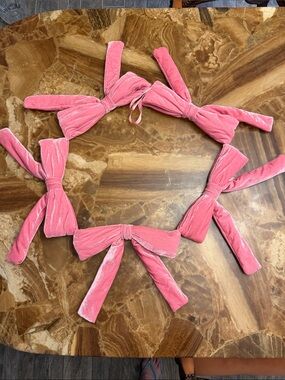 Pink Velvet Bow Garland